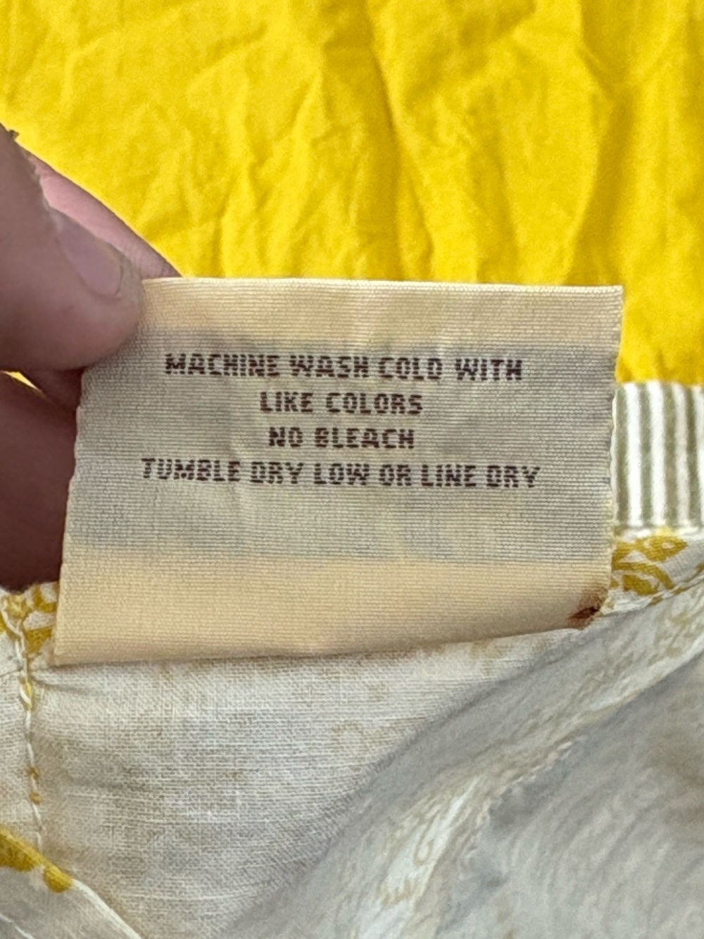 SUR LA TABLE YELLOW RUFFLE POCKET APRON - Picture 6 of 6